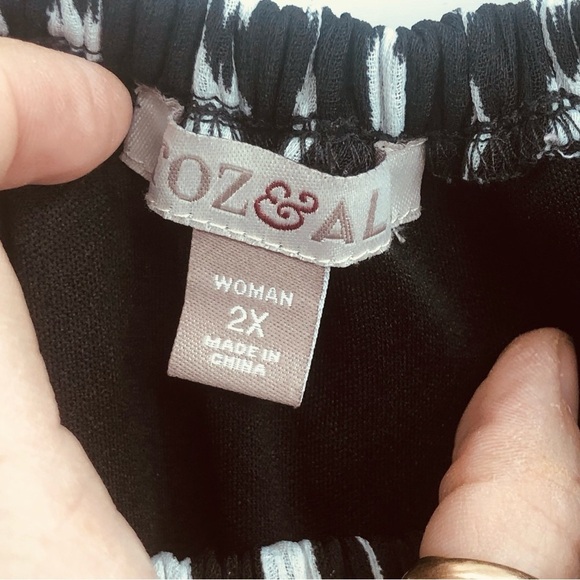 ROZ AND ALI BLACK AND WHITE WIDE LEG JUMPSUIT size 2X - Picture 6 of 13